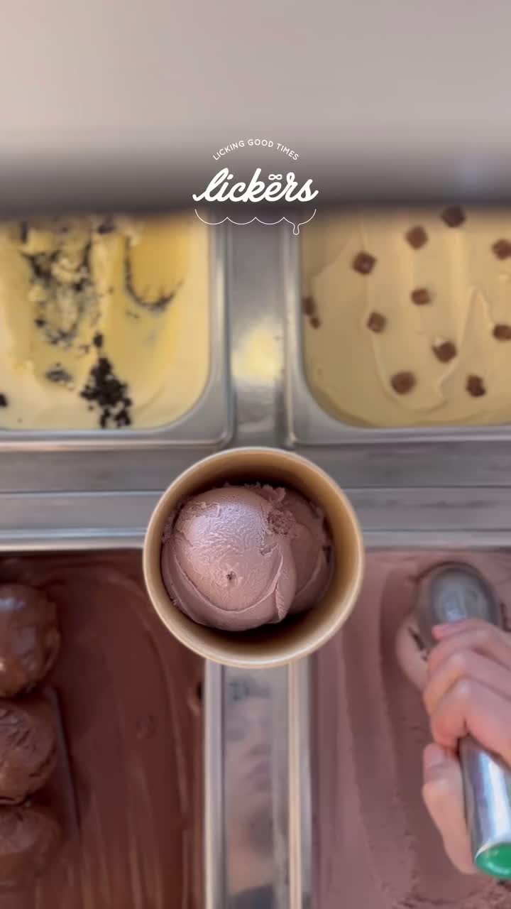 Freshly scooped take-home pints made perfect for sharing with your love ones. Available at all Lickers’s scoop shops or order easily online (lickers.com.sg) with complimentary delivery when you spend 