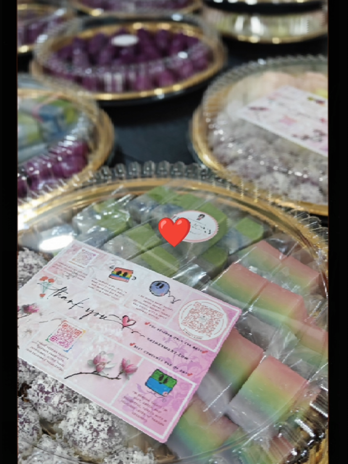 Busy weekend, but so blessed! 🙏 Grateful for all your orders and the trust you have in our handmade Nyonya kuehs after reading our reviews. Special thanks to first-timers! All orders for different ch