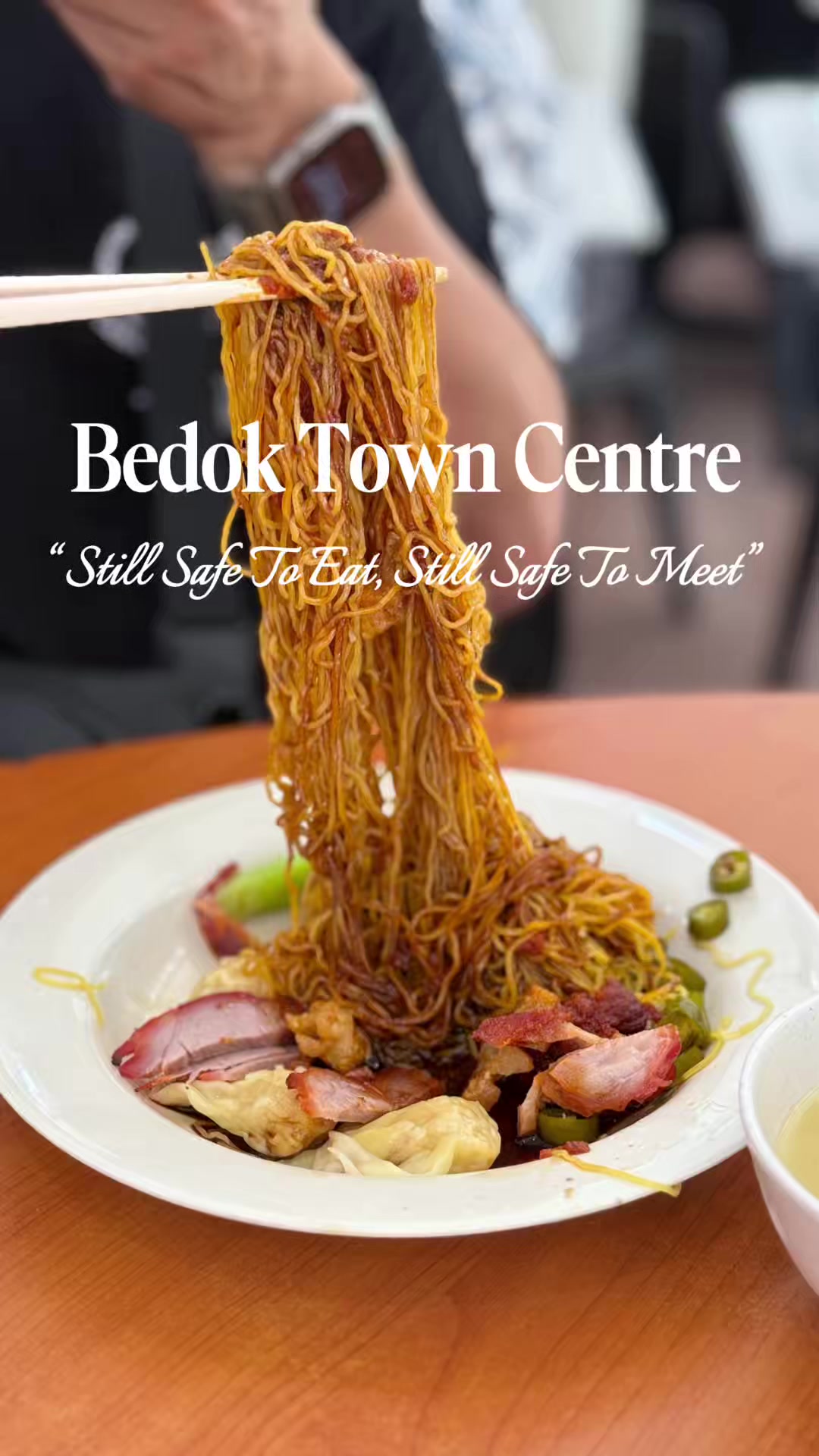 Made a trip down to Bedok Town Centre to show some love for our hawkers 💛

It’s truly heartening to see the area buzzing again — familiar queues forming, the aroma of kopi in the air, and people gath
