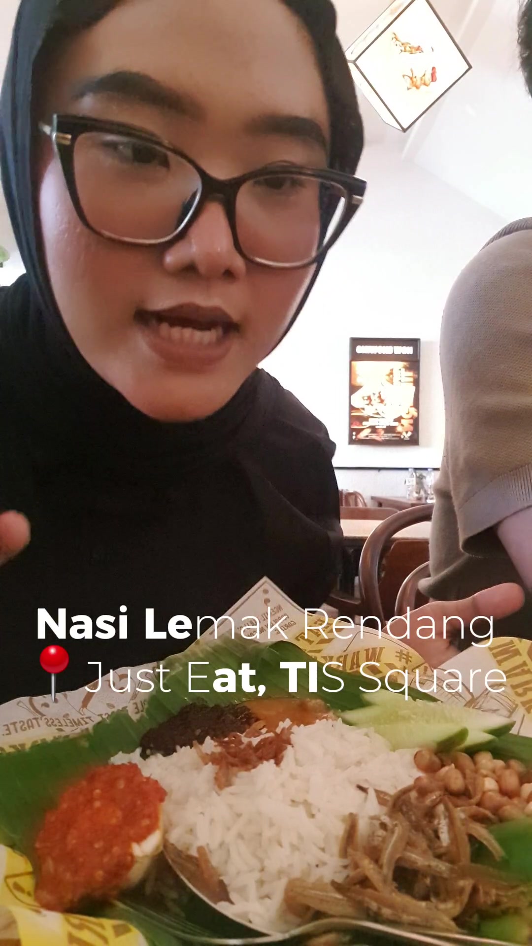 BENERAN LEMAKKK SEMUAA
📍Just Eat, TIS Square 

#justeat #TIS #foodie #nasilemak #warkoptebet 